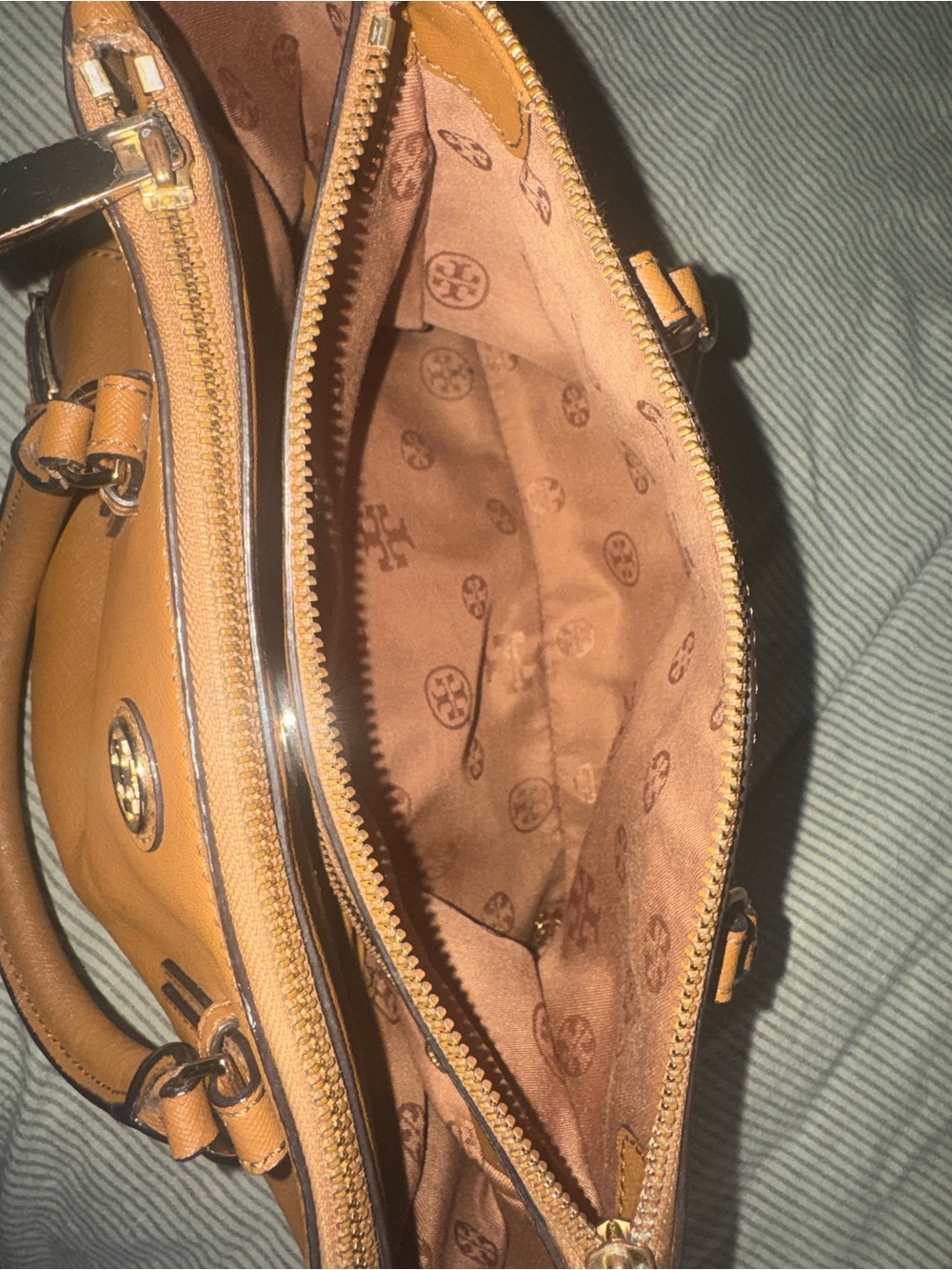 Tory Burch Robinson Brown Saffiano Leather Double Zip Tote Crossbody Bag - Picture 11 of 13